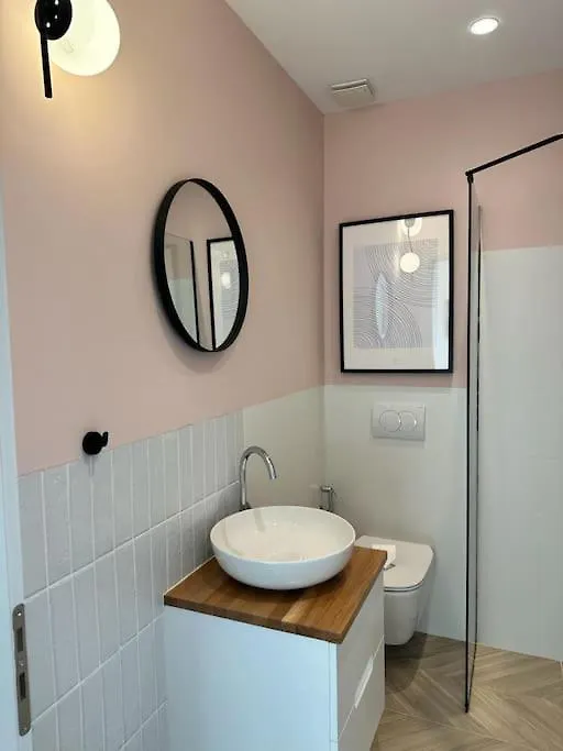 סרנדה Vanessa Apartment אלבניה