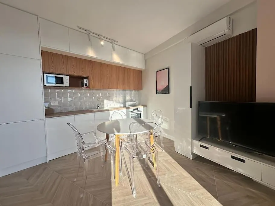 סרנדה Vanessa Apartment אלבניה